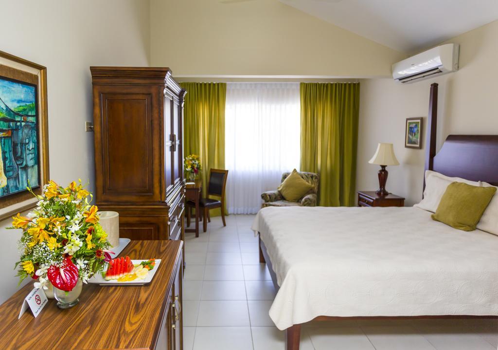 Hotel The Liguanea Club Kingston Exteriér fotografie